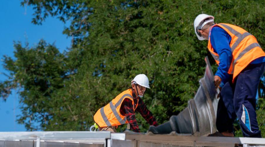 Professional residential roofers in Manchester, CT